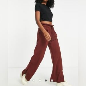 Nike | Women’s Rust Red Everyday Modern Jogger Wide Leg Split Hem Sweatpants, XS